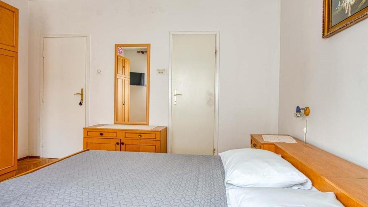 Room Mario Ровинь Экстерьер фото