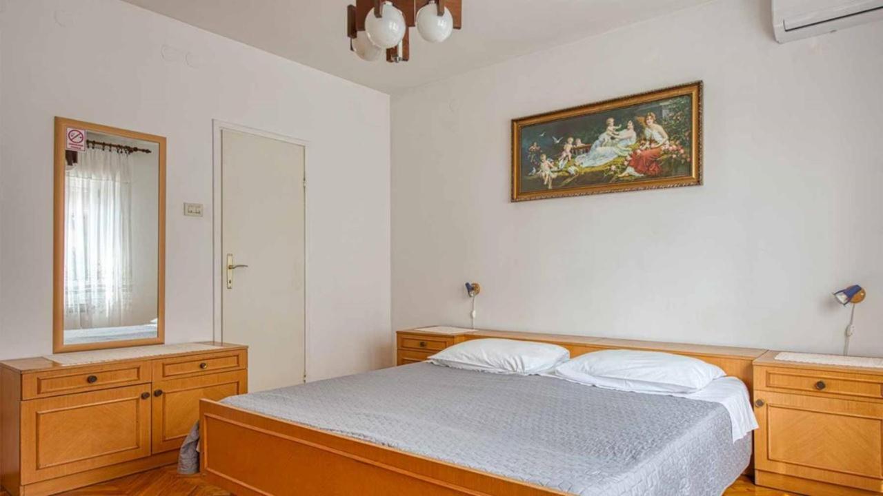 Room Mario Ровинь Экстерьер фото